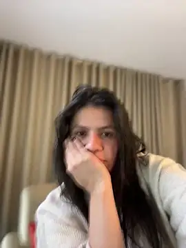 Snapshot of Alice_Biel chatting on June 18, 2026, 1:15 am Alice Biel online show from June 18, 2026, 1:15 am