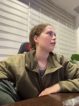 AlenaDast online show from October 10, 2025, 8:42 pm