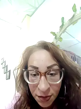 Snapshot of karlabarrera chatting on March 20, 2025, 9:02 pm karlabarrera online show from March 20, 2025, 9:02 pm