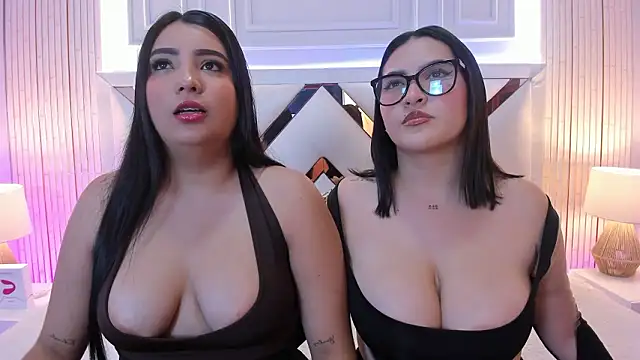 Snapshot of madeleine2112 chatting on February 4, 2026, 4:07 am madeleine2112 online show from February 4, 2026, 4:07 am