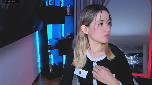 sexfire lalita online show from November 21, 2025, 10:20 pm