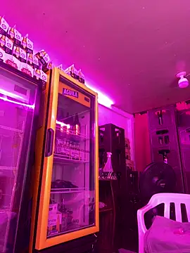 Snapshot of Hot_beauty__ chatting on February 20, 2026, 6:19 am Hot beauty online show from February 20, 2026, 6:19 am