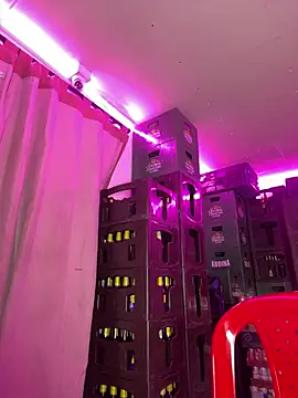 Snapshot of Hot_beauty__ chatting on January 16, 2026, 2:04 am Hot beauty online show from January 16, 2026, 2:04 am