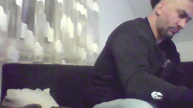 Snapshot of NewyorkDimi chatting on February 24, 2025, 3:23 am NewyorkDimi online show from February 24, 2025, 3:23 am