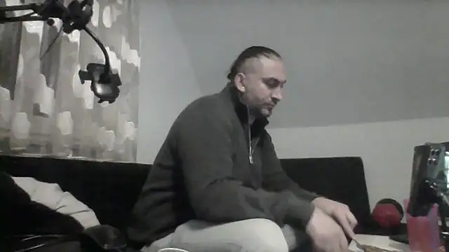 NewyorkDimi online show from November 23, 2025, 5:39 am