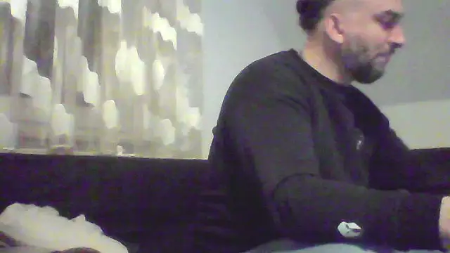 Snapshot of NewyorkDimi chatting on February 19, 2025, 11:36 pm NewyorkDimi online show from February 19, 2025, 11:36 pm