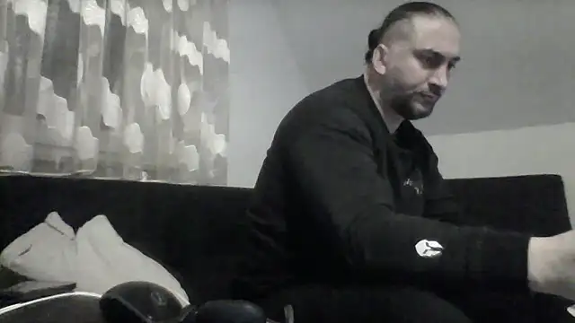 Snapshot of NewyorkDimi chatting on March 17, 2025, 11:46 pm NewyorkDimi online show from March 17, 2025, 11:46 pm