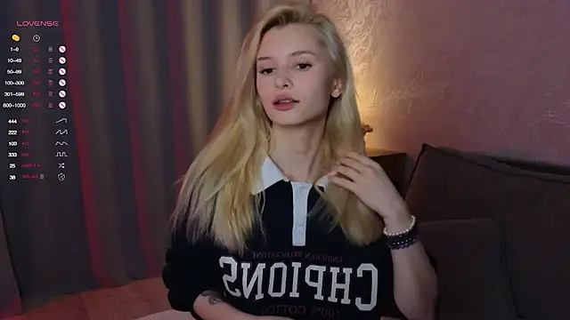 elsa limerence online show from November 27, 2025, 10:37 am