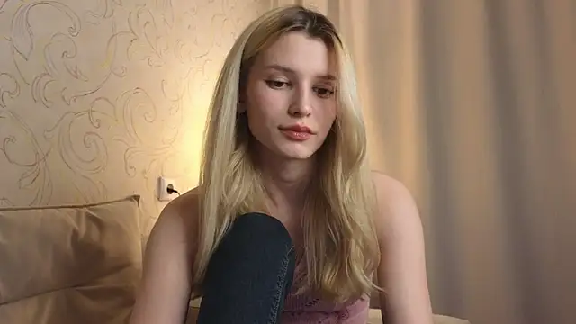 elsa limerence online show from April 23, 2026, 5:25 pm