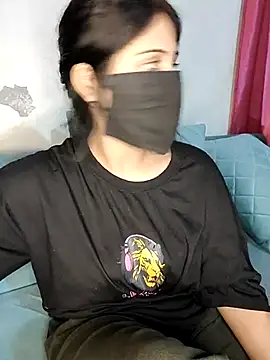 Snapshot of Kritika_Hotty chatting on March 3, 2025, 2:28 pm Kritika Hotty online show from March 3, 2025, 2:28 pm