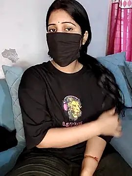 Snapshot of Kritika_Hotty chatting on March 4, 2025, 5:11 am Kritika Hotty online show from March 4, 2025, 5:11 am