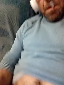 jonyfree1978 online show from April 1, 2026, 10:07 pm