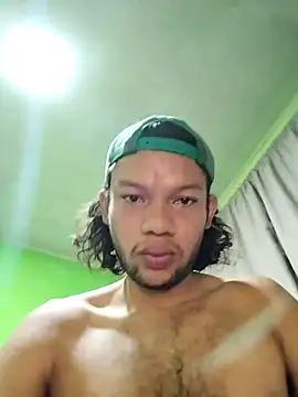 Zombra 42 online show from May 26, 2026, 2:42 am