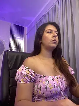 Snapshot of liss_black chatting on April 25, 2026, 4:15 am liss black online show from April 25, 2026, 4:15 am
