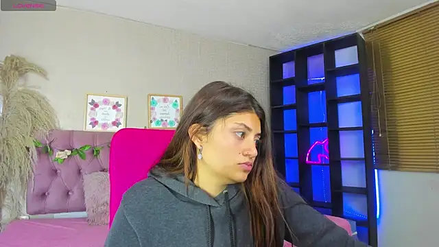 Lia Keen online show from October 15, 2025, 8:06 pm