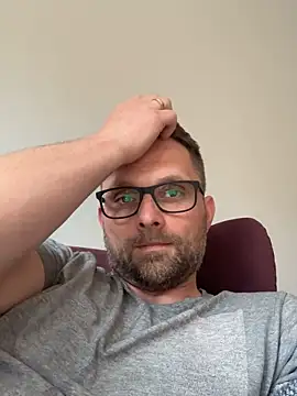Snapshot of Perry_devot chatting on June 2, 2026, 4:29 pm Perry devot online show from June 2, 2026, 4:29 pm