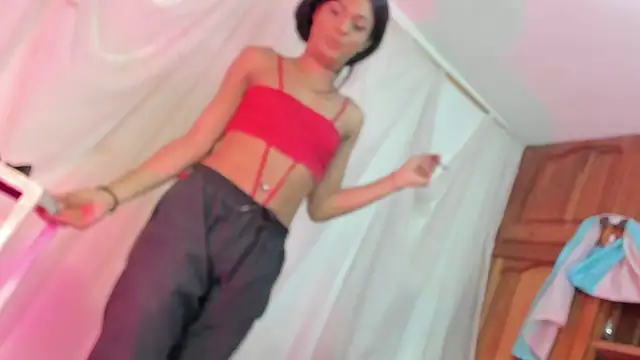 Snapshot of Itsme_Daniela chatting on April 27, 2026, 3:43 pm Itsme Daniela online show from April 27, 2026, 3:43 pm