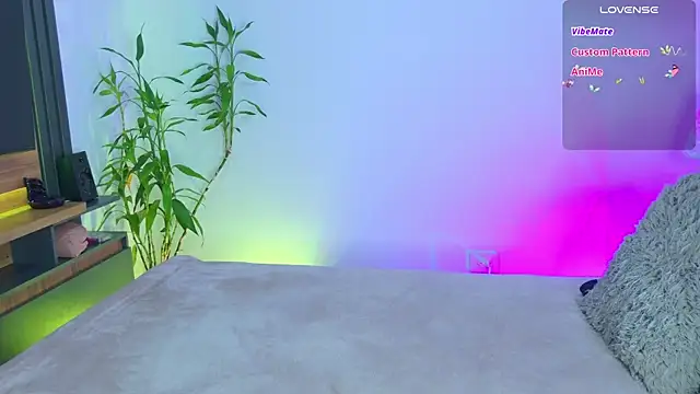 Alexawhiittee online show from September 9, 2025, 3:49 am