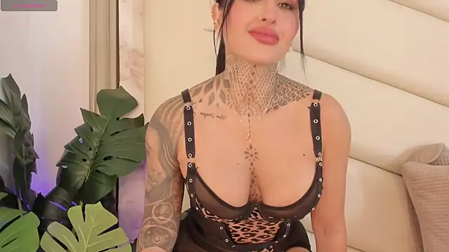 ValkyBes online show from October 16, 2025, 12:08 am