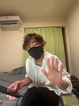 Snapshot of UKI06 chatting on March 20, 2026, 2:51 pm UKI06 online show from March 20, 2026, 2:51 pm
