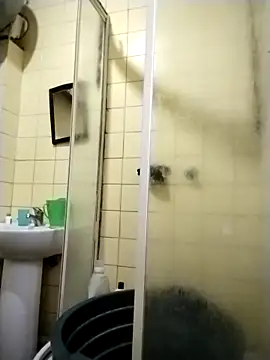 Snapshot of Polygamist chatting on November 4, 2025, 4:38 am Polygamist online show from November 4, 2025, 4:38 am