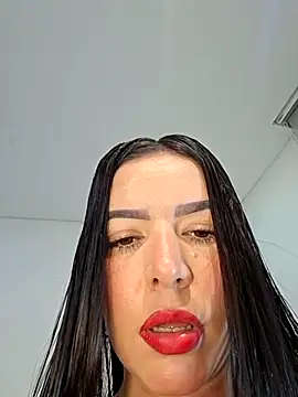 Anal Luucia online show from April 15, 2026, 12:10 pm