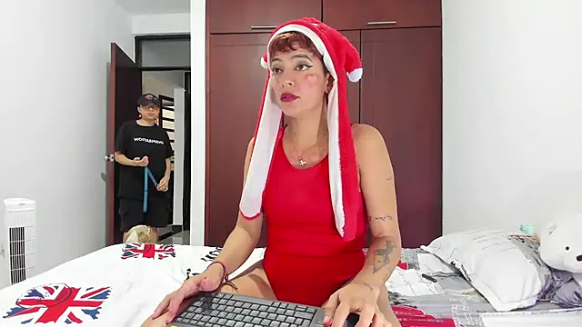 sexy danthe online show from February 14, 2025, 2:44 pm