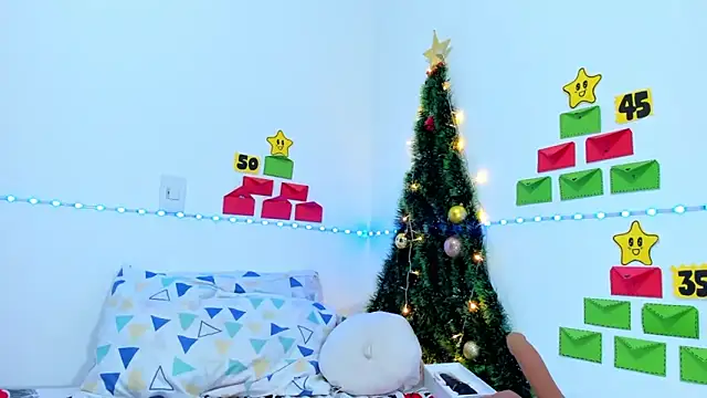 sexy danthe online show from December 16, 2024, 4:49 pm