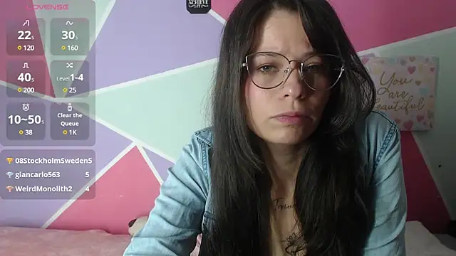 Snapshot of Mily_Miley chatting on February 26, 2025, 1:43 pm Mily Miley online show from February 26, 2025, 1:43 pm