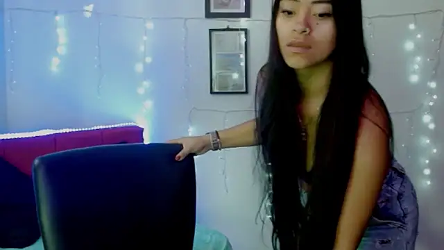 Snapshot of NatalyEscobar_lx chatting on April 23, 2026, 1:02 pm NatalyEscobar lx online show from April 23, 2026, 1:02 pm