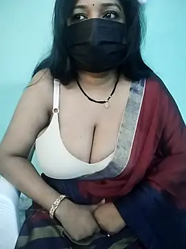 Snapshot of Deepa_09 chatting on November 16, 2025, 5:45 am Deepa 09 online show from November 16, 2025, 5:45 am