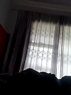 Snapshot of TheSweetBerry chatting on April 15, 2026, 7:14 am TheSweetBerry online show from April 15, 2026, 7:14 am