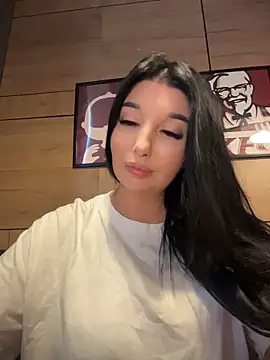 Tisha Busty online show from May 13, 2026, 1:29 pm