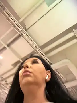 Tisha Busty online show from October 20, 2025, 1:22 pm