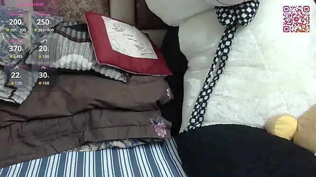 Tiny lusty online show from March 10, 2026, 10:25 pm