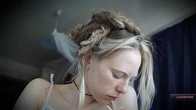  Phantom thread  online show from March 15, 2026, 9:16 am