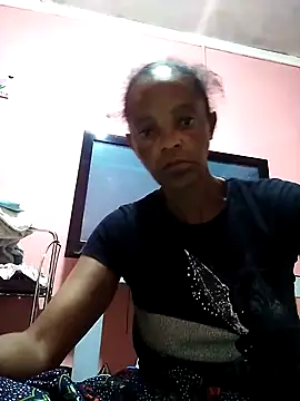 Snapshot of sweets_80 chatting on February 18, 2025, 4:37 am sweets 80 online show from February 18, 2025, 4:37 am