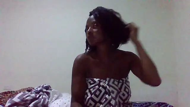 Snapshot of sweets_80 chatting on April 18, 2026, 6:54 pm sweets 80 online show from April 18, 2026, 6:54 pm