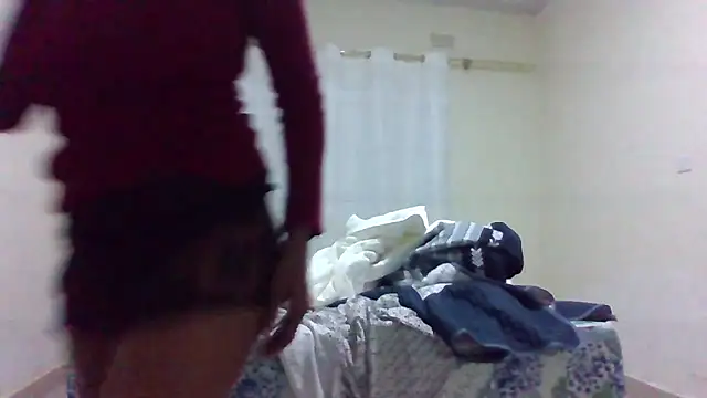 Snapshot of sweets_80 chatting on May 17, 2026, 3:28 am sweets 80 online show from May 17, 2026, 3:28 am