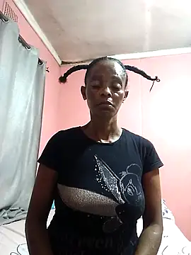 Snapshot of sweets_80 chatting on February 18, 2025, 8:47 pm sweets 80 online show from February 18, 2025, 8:47 pm