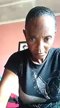 Snapshot of sweets_80 chatting on March 18, 2025, 11:22 am sweets 80 online show from March 18, 2025, 11:22 am
