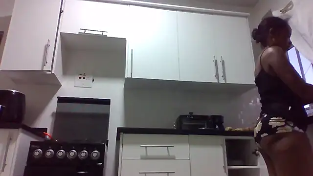 sweets 80 online show from April 8, 2026, 4:03 am