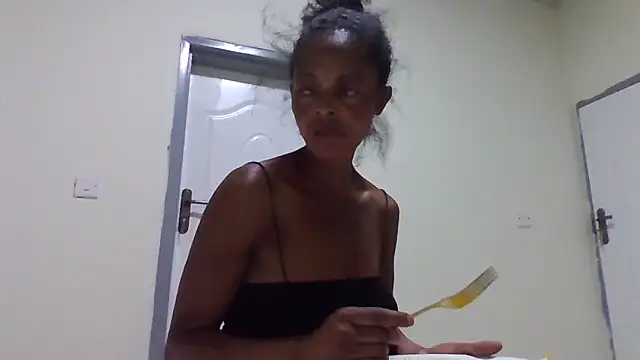 Snapshot of sweets_80 chatting on September 25, 2025, 7:53 pm sweets 80 online show from September 25, 2025, 7:53 pm