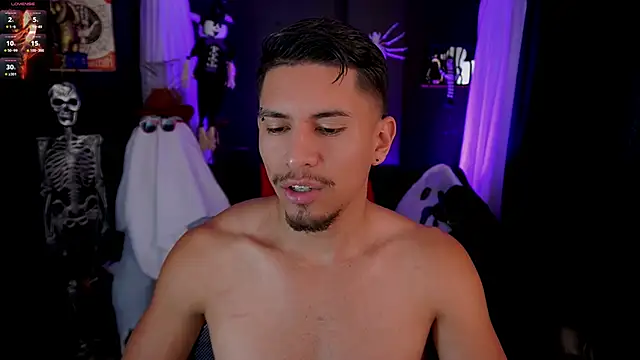 Aaronfox x online show from October 24, 2025, 1:43 pm