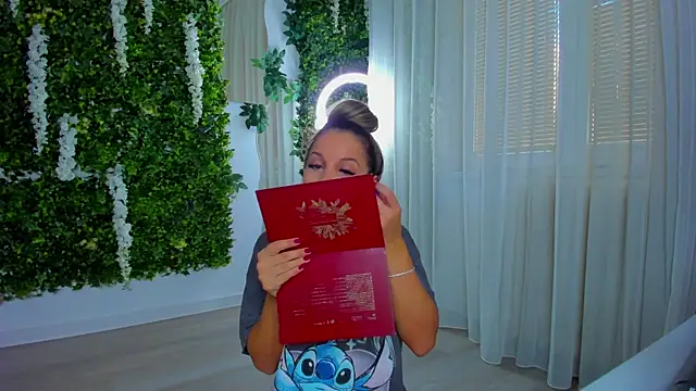 VivienCarter online show from October 11, 2025, 9:54 am