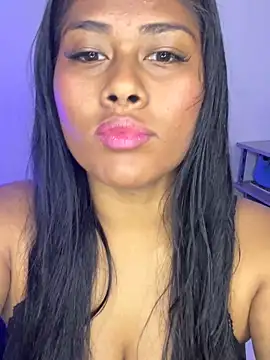 Snapshot of hurren_pasha chatting on September 25, 2025, 12:33 pm hurren pasha online show from September 25, 2025, 12:33 pm