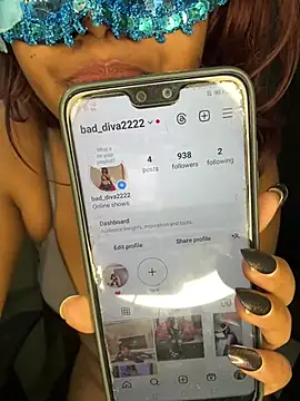 Snapshot of bad_diva chatting on January 8, 2025, 8:39 pm bad diva online show from January 8, 2025, 8:39 pm