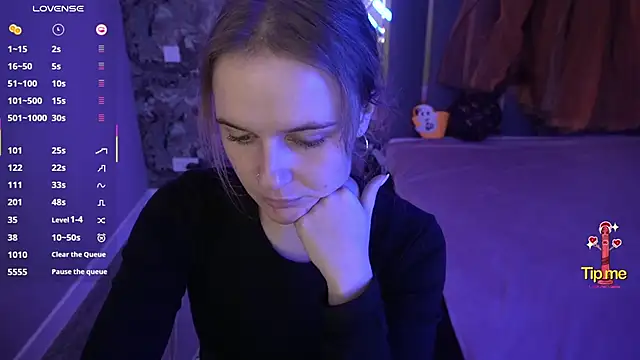 Snapshot of MaribelRiverr_ chatting on November 1, 2025, 6:51 am MaribelRiverr online show from November 1, 2025, 6:51 am