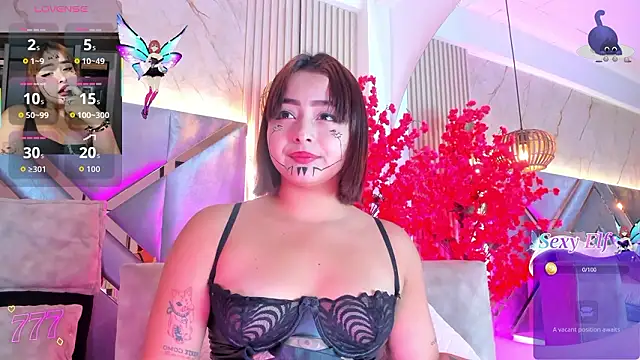 Snapshot of KimVelezz chatting on February 20, 2026, 4:42 pm KimVelezz online show from February 20, 2026, 4:42 pm