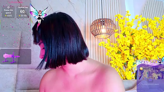 KimVelezz online show from May 14, 2026, 7:11 pm